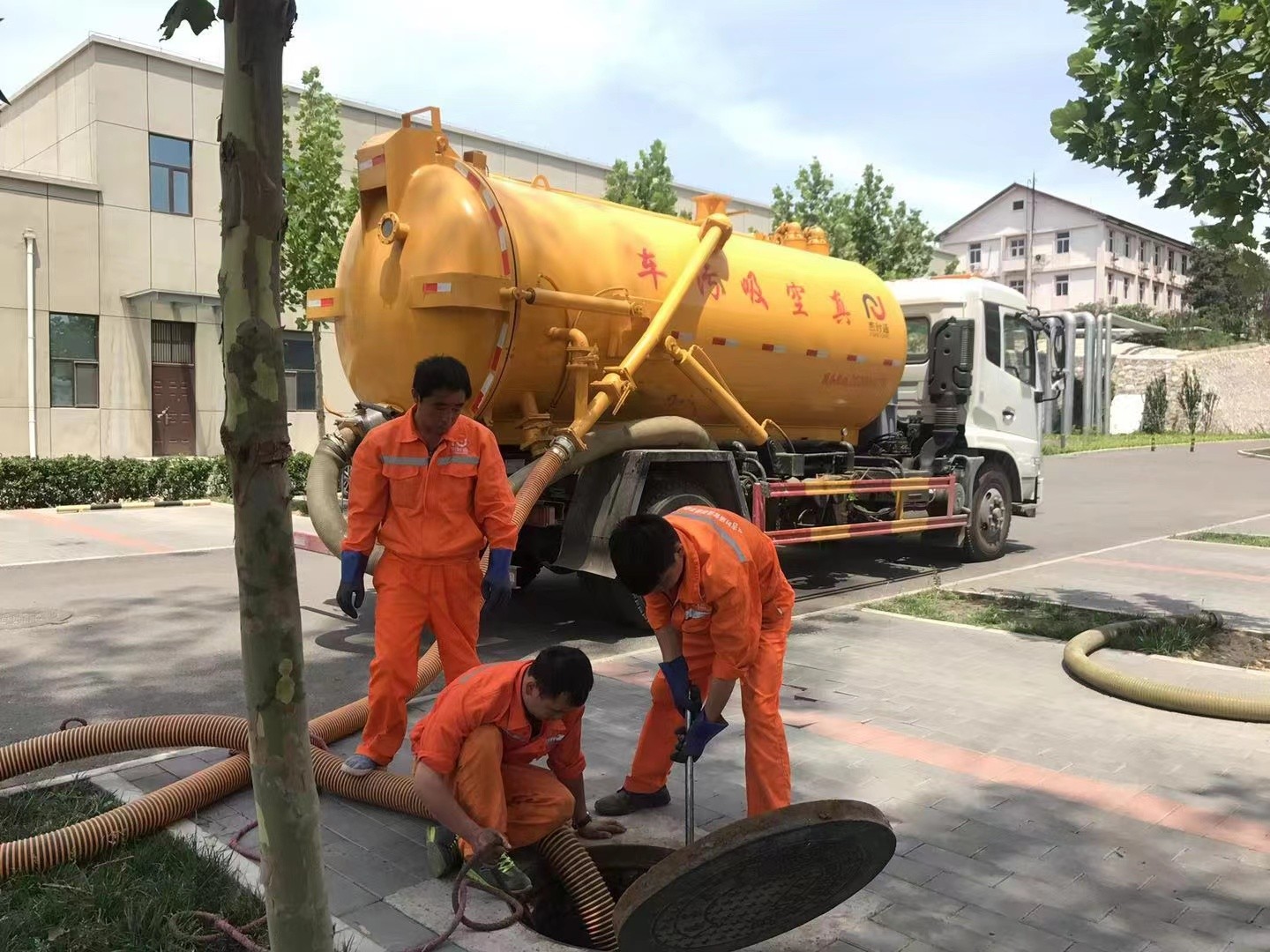 南谯化粪池清理与5-8吨吸粪车施工效率分析